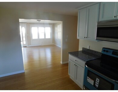 27 Marjorie St unit B, Worcester, MA 01604 - photo 5