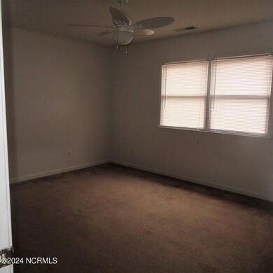 155 Lakewood Dr unit B, Jacksonville, NC 28546 - photo 5