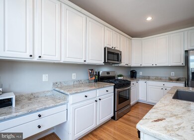 46166 Aisquith Terrace, Sterling, VA 20165 - photo 3