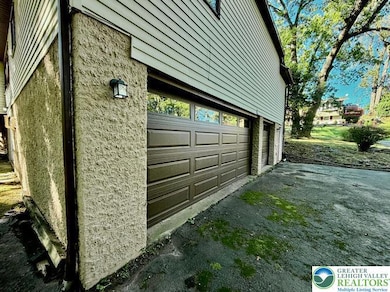 1024 E Elm St, Allentown, PA 18109 - photo 4