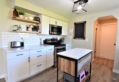 736 Audrey Dr, Homedale, ID 83628 - photo 6