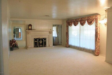 Living Room4