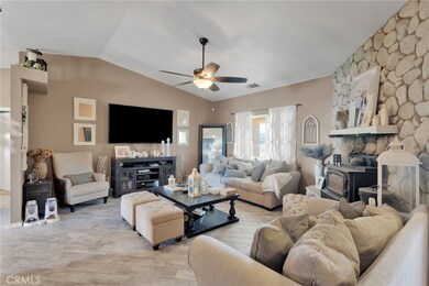 10834 Mono Rd, Victorville, CA 92392 - photo 7