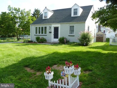 708 Pearl Ave, Morton, PA 19070 - photo 4