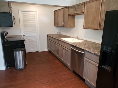 21 Candlewood Dr, Greenville, RI 02828 - photo 2