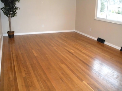 1486 Evaline Dr, Columbus, OH 43224 - photo 3