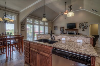 Open Concept w/ crown molding