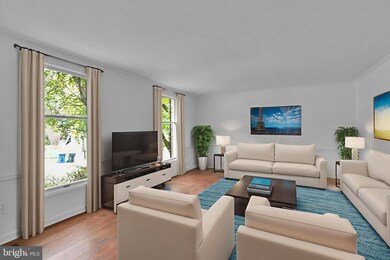 4620 University Dr, Fairfax, VA 22030 - photo 5