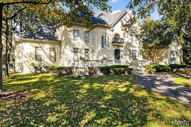 10444 Litzsinger Rd, Saint Louis, MO 63131 - photo 2