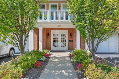 423 Regency Dr, Fishkill, NY 12524 - photo 2