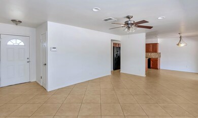 1534ECrescentCir (1)