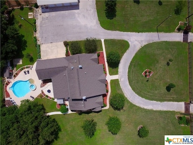 501 Lovejoy Ln, San Marcos, TX 78666 - photo 2