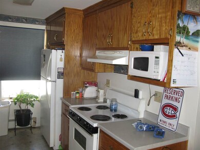 17 Viking St, Berlin, NH 03570 - photo 3