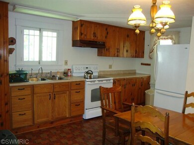 4302 E 100 S, La Porte, IN 46350 - photo 6