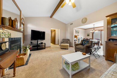 9329 White Shell Dr, Fort Wayne, IN 46804 - photo 4