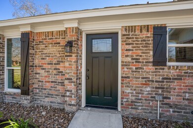 Shutter detail and complete the picture