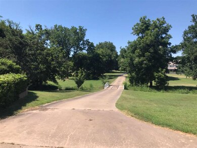 1015 E 9th Place, Cushing, OK 74023 - photo 3