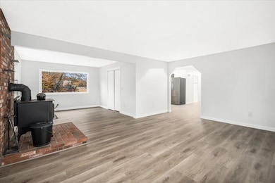 plenty of room for an office set up or playroom