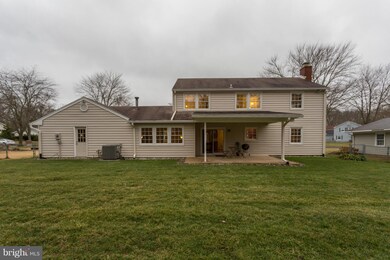 13133 Madonna Ln, Fairfax, VA 22033 - photo 5