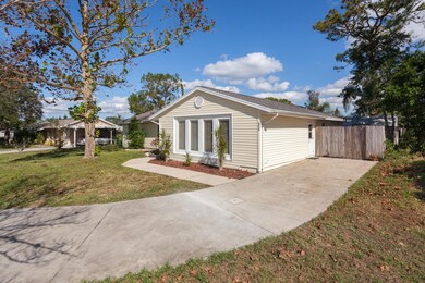 6039 Apple Ave-11