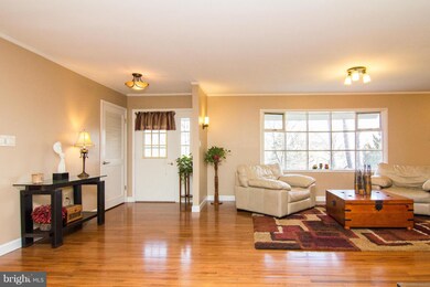 5681 French Ave, Sykesville, MD 21784 - photo 3