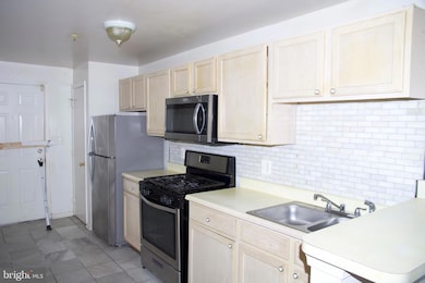 1315 N Eden St, Baltimore, MD 21213 - photo 6