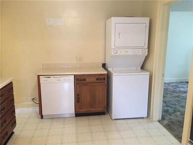 LAUNDRY IN THE KITCHEN FOR YOUR CONVENIENCE