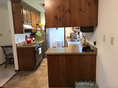 Kitchen with Ceramic Tile Floor