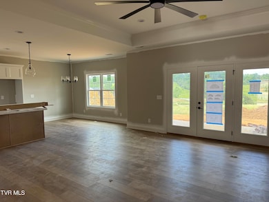 living/dining/kitchen