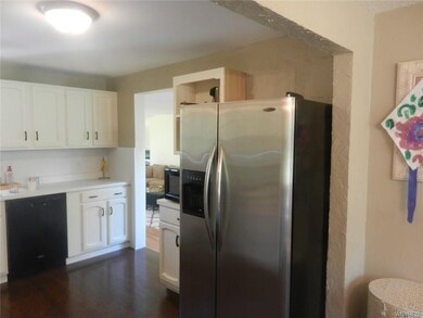Nice bright open kitchen