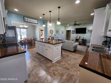 Kitchen and Living 2