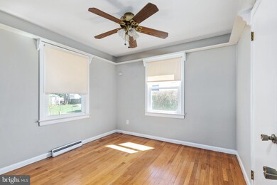 355 W 10th St, Front Royal, VA 22630 - photo 7