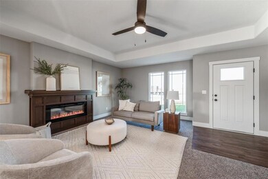 1419 Beringer Ct NE, Cedar Rapids, IA 52402 - photo 2