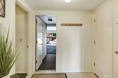 3410 25th Ave W unit 201, Seattle, WA 98199 - photo 2