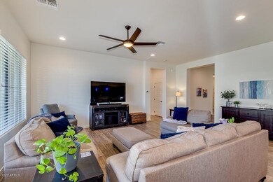 10710 E Mendoza Ave, Mesa, AZ 85209 - photo 7