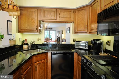 15622 Montview Dr, Dumfries, VA 22025 - photo 3