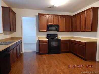 Kitchen-Brand new range
