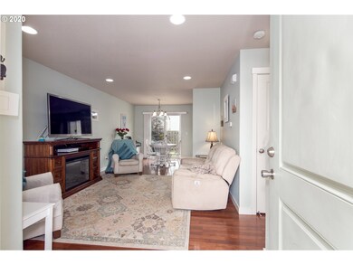 927 NW 2nd Ave, Canby, OR 97013 - photo 3