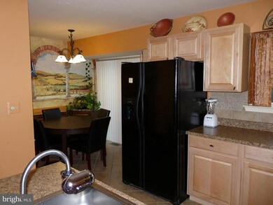 11508 Aldburg Way, Germantown, MD 20876 - photo 5