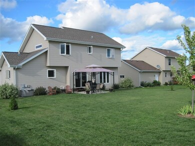 834 Ashworth Dr, Oregon, WI 53575 - photo 5