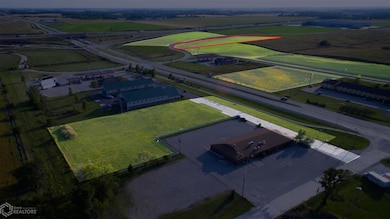 503 Lang Creek Ave, Grinnell, IA 50112 - photo 4