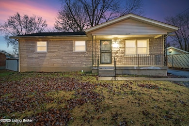 10219 Beau Brummell Dr, Fairdale, KY 40118 - photo 2