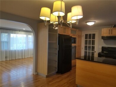 33 Keller Ave, Cranston, RI 02920 - photo 3