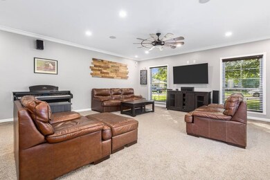 250 Bay Colony Dr, Naperville, IL 60565 - photo 3