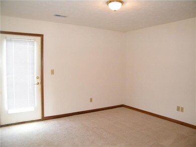 1308 Swan Dr, Franklin, IN 46131 - photo 4