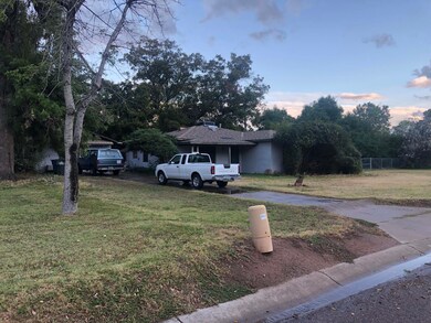 2211 N 38th Way 2