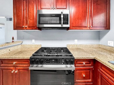 5500 Owensmouth Ave unit 204, Woodland Hills, CA 91367 - photo 6