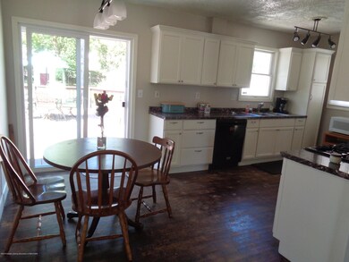 hollywood dining room and kitchen