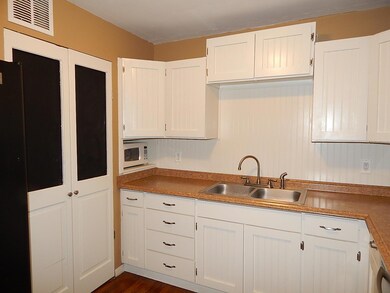 Kitchen B