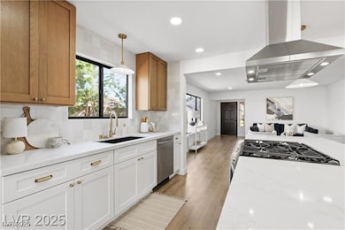 9504 Cliff View Way, Las Vegas, NV 89117 - photo 3